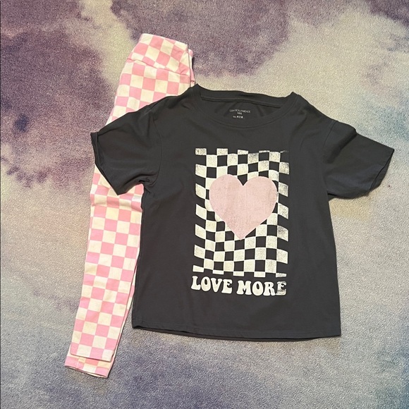 Girls Grayson Threads Gray Love More Tee and pants. Size 7/8 - Picture 1 of 4